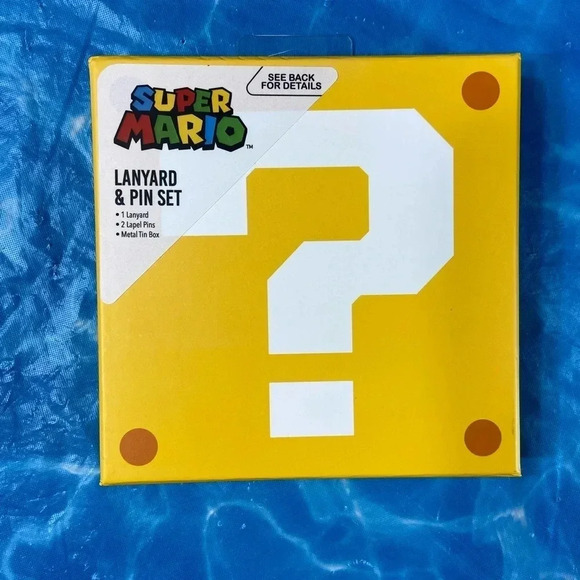 Super Mario - Nintendo - Lanyard  & Pin Set - BNIB ☄️🪠🍄🍑 - Picture 4 of 7